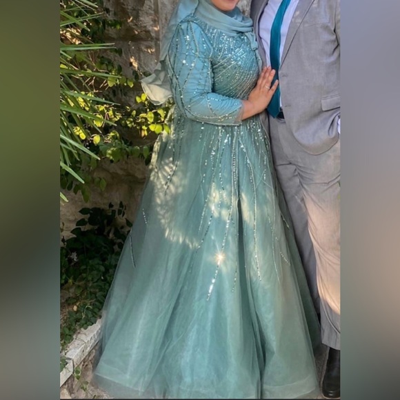 teal dresses size 22 - Picture 2 of 3